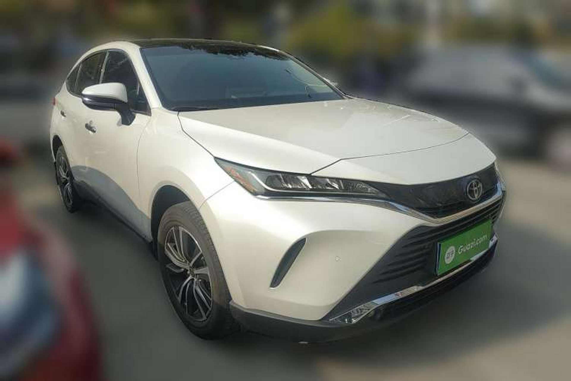 Used Toyota Harrier 2022 2.0L CVT Two-Wheel Drive Luxury Edition Front Right 45 Deg