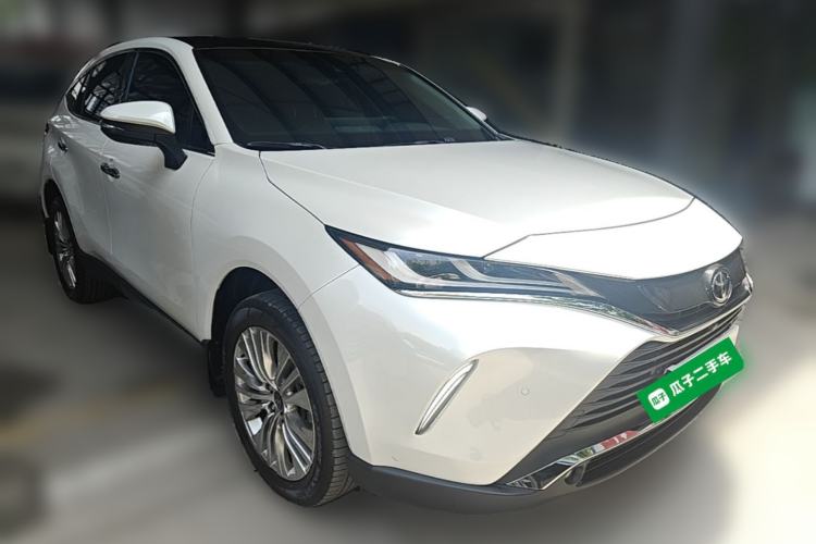 Used Toyota Harrier 2022 2.0L CVT Two-Wheel Drive Deluxe Edition Front Right 45 Deg