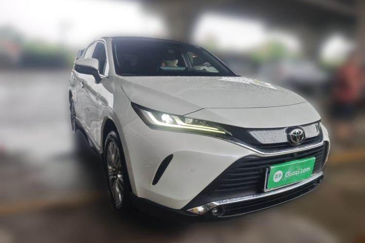Used Toyota Harrier 2022 2.0L CVT Two-Wheel Drive Deluxe Edition Front Right 45 Deg