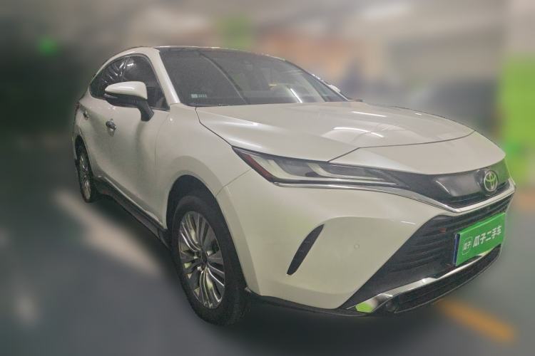 Used Toyota Harrier 2022 2.0L CVT Two-Wheel Drive Deluxe Edition Front Right 45 Deg