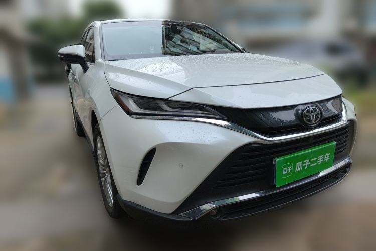 Used Toyota Harrier 2022 2.0L CVT Two-Wheel Drive Deluxe Edition Front Right 45 Deg