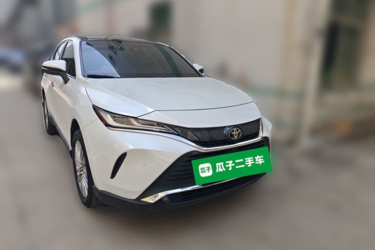 Used Toyota Harrier 2022 2.0L CVT Two-Wheel Drive Deluxe Edition Front Right 45 Deg