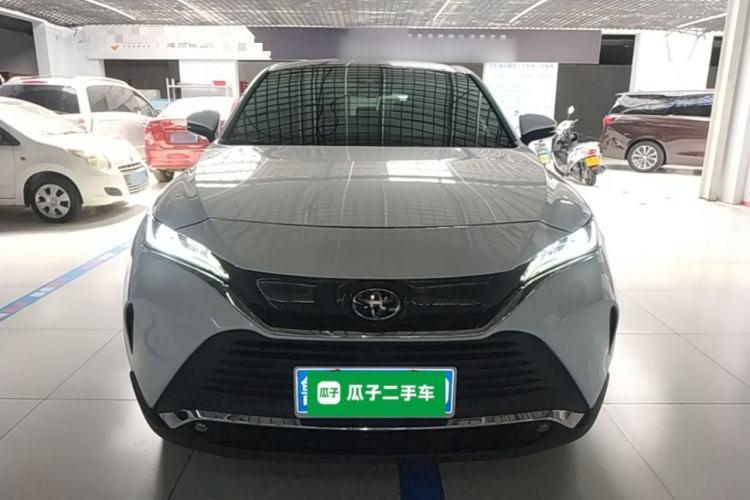 Used Toyota Harrier 2022 2.0L CVT Two-Wheel Drive Deluxe Edition Front