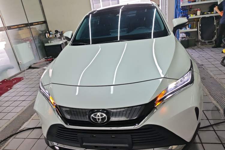 Used Toyota Harrier 2022 2.0L CVT Two-Wheel Drive Entry Version Front