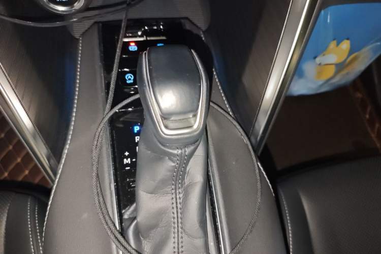 Used Toyota Harrier 2022 2.0L CVT Two-Wheel Drive Deluxe Edition Gear Lever