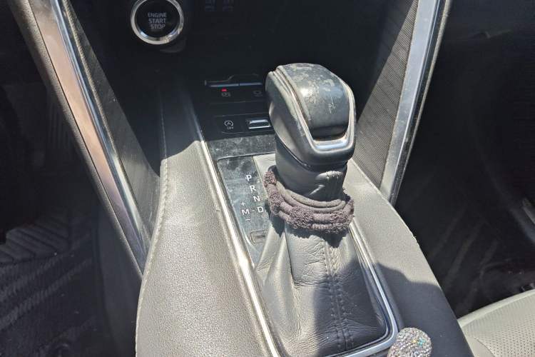 Used Toyota Harrier 2022 2.0L CVT Two-Wheel Drive Deluxe Edition Gear Lever