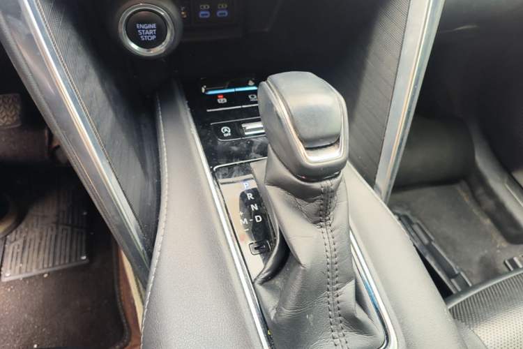 Used Toyota Harrier 2022 2.0L CVT Two-Wheel Drive Deluxe Edition Gear Lever