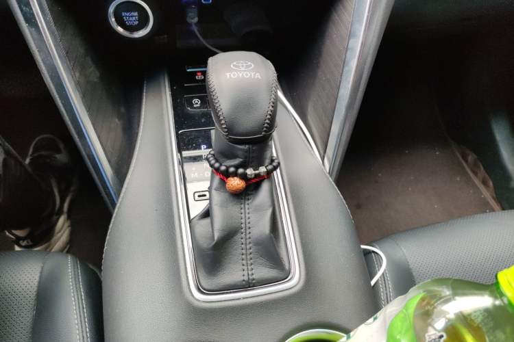 Used Toyota Harrier 2022 2.0L CVT Two-Wheel Drive Luxury Edition Gear Lever