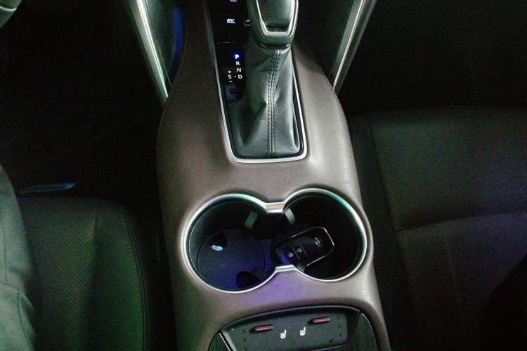 Used Toyota Harrier 2022 Dual-Engine 2.5L CVT Two-Wheel Drive Luxury Edition Gear Lever