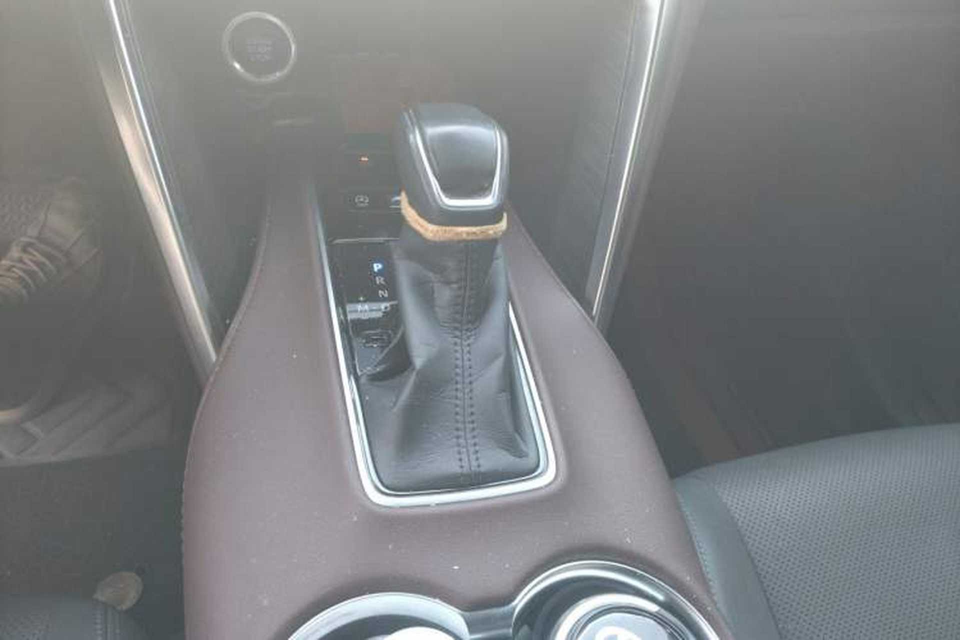 Used Toyota Harrier 2022 2.0L CVT Two-Wheel Drive Deluxe Edition Gear Lever