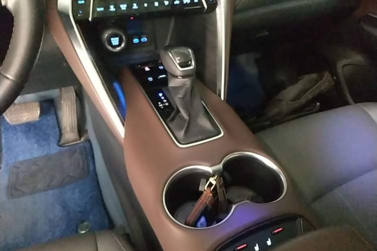 Used Toyota Harrier 2022 2.0L CVT Two-Wheel Drive Deluxe Edition Gear Lever