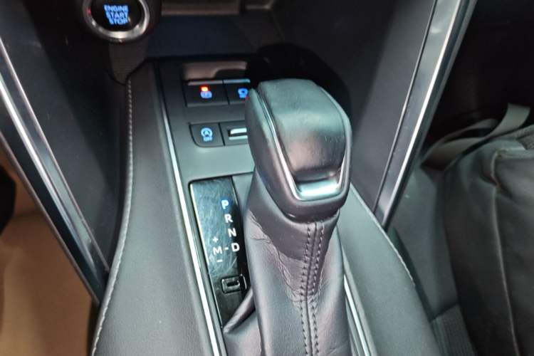 Used Toyota Harrier 2022 2.0L CVT Two-Wheel Drive Entry Version Gear Lever