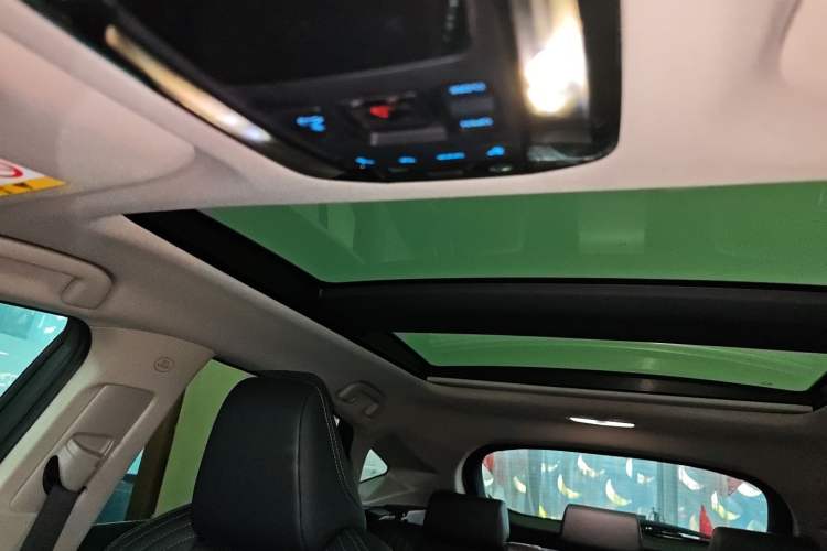 Used Toyota Harrier 2022 2.0L CVT Two-Wheel Drive Deluxe Edition Headliner