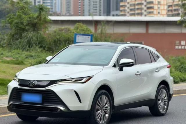 Used Toyota Harrier 2022 2.0L CVT Two-Wheel Drive Deluxe Edition
