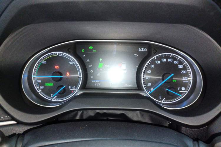 Used Toyota Harrier 2022 Dual-Engine 2.5L CVT Two-Wheel Drive Luxury Edition Instrument Cluster