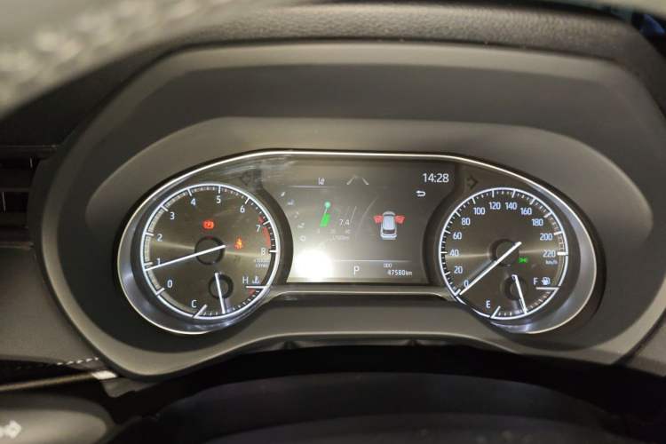 Used Toyota Harrier 2022 2.0L CVT Two-Wheel Drive Deluxe Edition Instrument Cluster