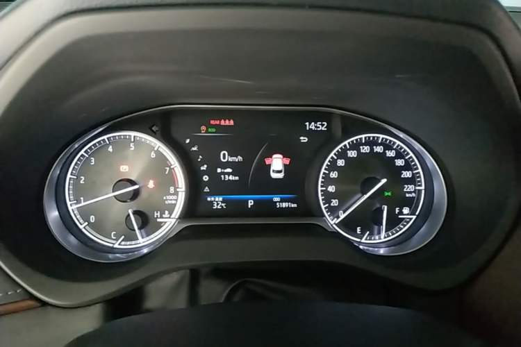Used Toyota Harrier 2022 2.0L CVT Two-Wheel Drive Deluxe Edition Instrument Cluster