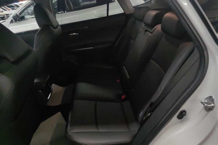 Used Toyota Harrier 2022 2.0L CVT Two-Wheel Drive Luxury Edition Interior 1