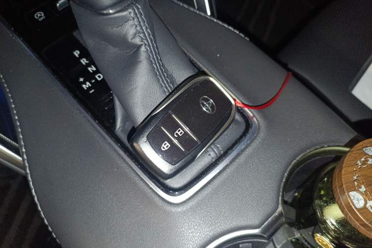 Used Toyota Harrier 2022 2.0L CVT Two-Wheel Drive Deluxe Edition Interior 1