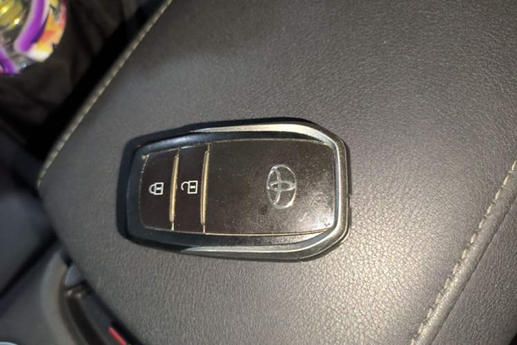 Used Toyota Harrier 2022 2.0L CVT Two-Wheel Drive Deluxe Edition Interior 1