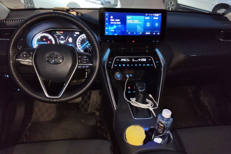 Used Toyota Harrier 2022 Dual-Engine 2.5L CVT Four-Wheel Drive Luxury Edition Interior 2