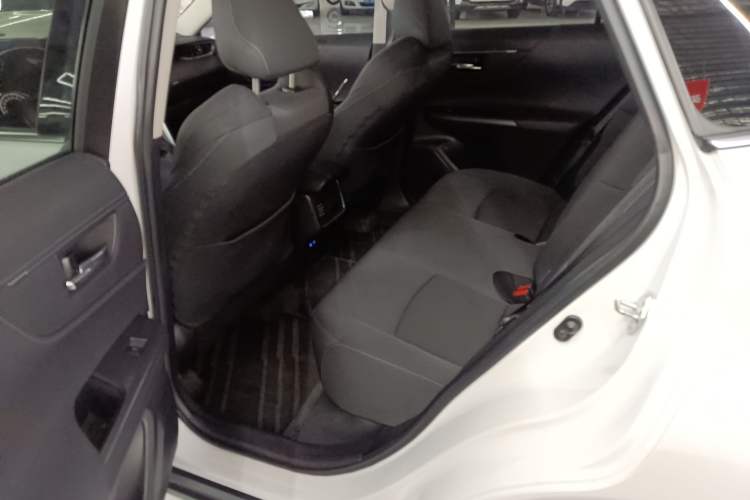 Used Toyota Harrier 2022 2.0L CVT Two-Wheel Drive Entry Version Interior 3