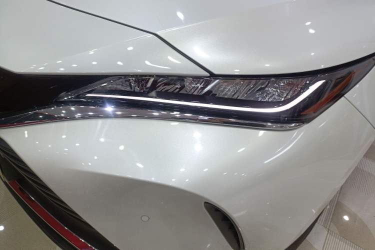 Used Toyota Harrier 2022 Dual-Engine 2.5L CVT Two-Wheel Drive Luxury Edition Left Front Headlight