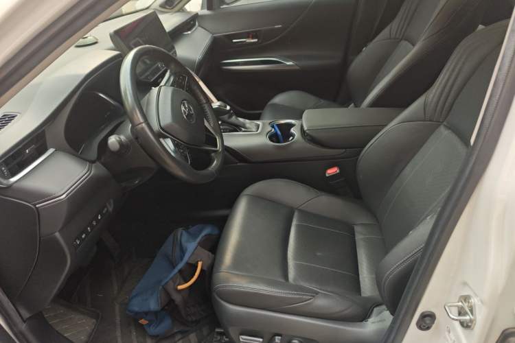 Used Toyota Harrier 2022 Dual-Engine 2.5L CVT Four-Wheel Drive Flagship Edition Left Front Seat