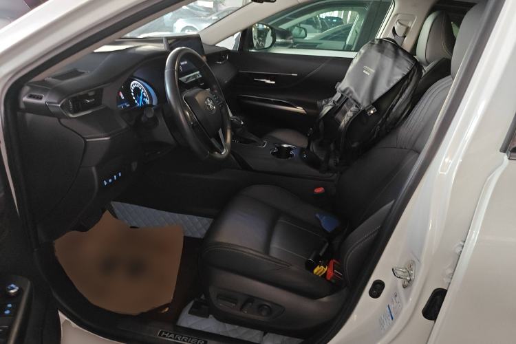 Used Toyota Harrier 2022 Dual-Engine 2.5L CVT Four-Wheel Drive Flagship Edition Left Front Seat