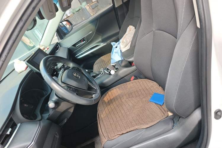 Used Toyota Harrier 2022 2.0L CVT Two-Wheel Drive Entry Version Left Front Seat