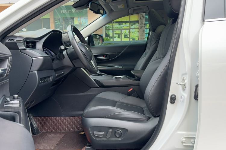 Used Toyota Harrier 2022 2.0L CVT Two-Wheel Drive Deluxe Edition Left Front Seat