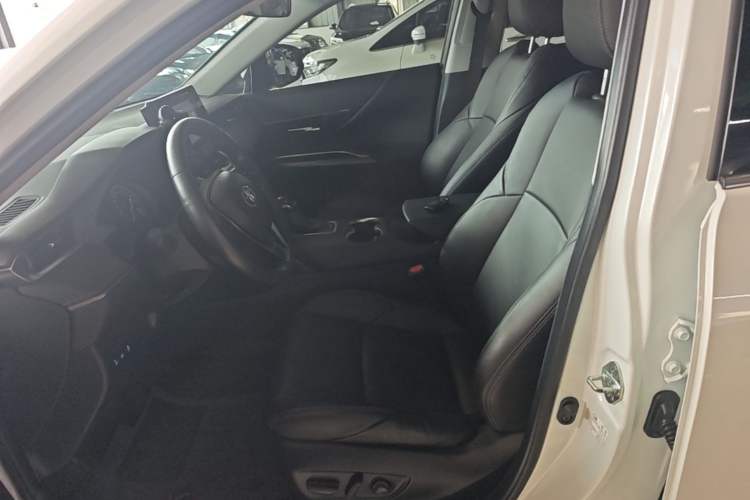 Used Toyota Harrier 2022 2.0L CVT Two-Wheel Drive Entry Version Left Front Seat