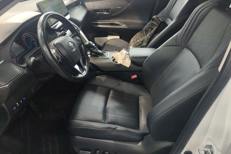 Used Toyota Harrier 2022 Dual-Engine 2.5L CVT Four-Wheel Drive Luxury Edition Left Front Seat
