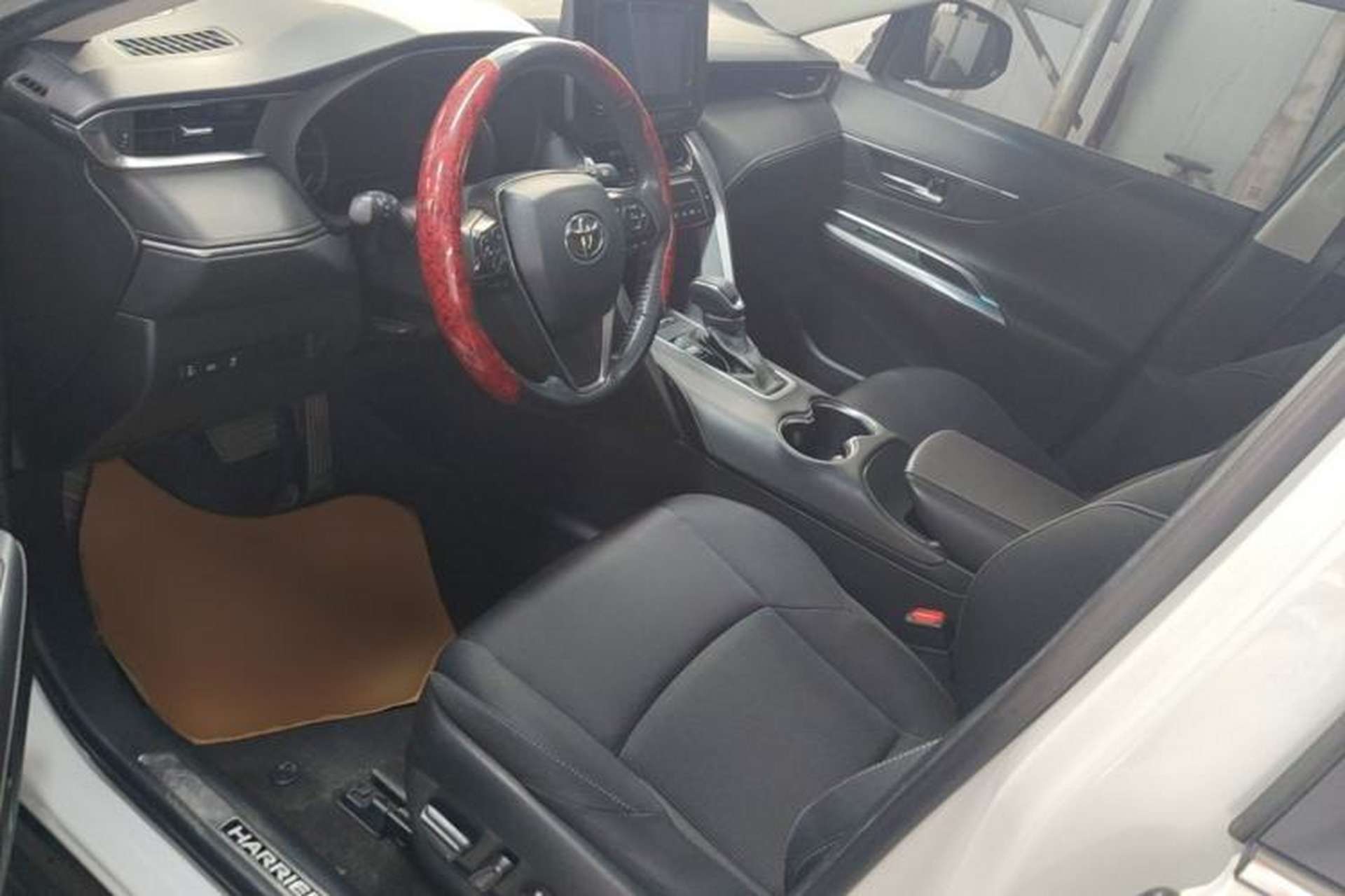 Used Toyota Harrier 2022 2.0L CVT Two-Wheel Drive Deluxe Edition Left Front Seat