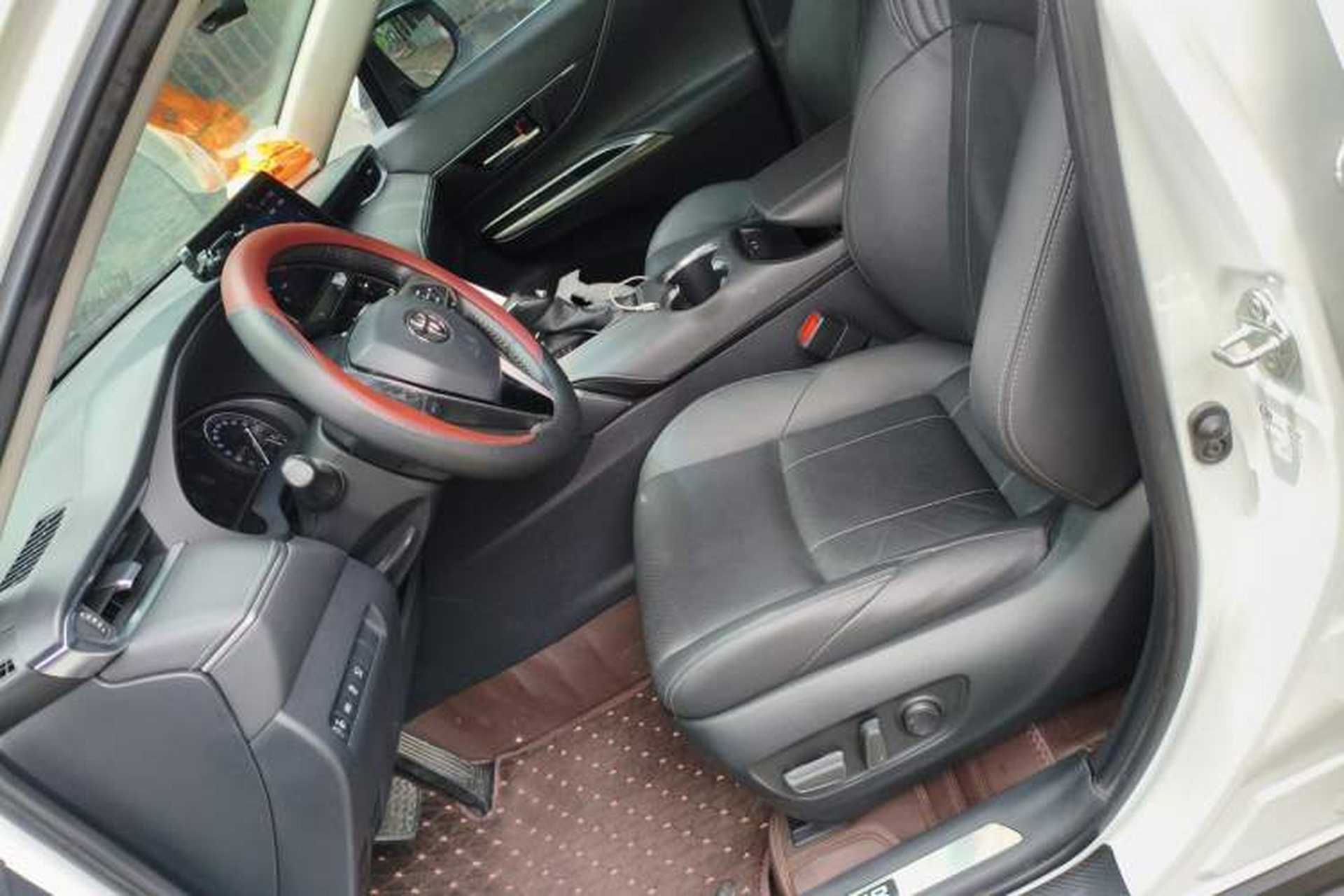 Used Toyota Harrier 2022 2.0L CVT Two-Wheel Drive Deluxe Edition Left Front Seat