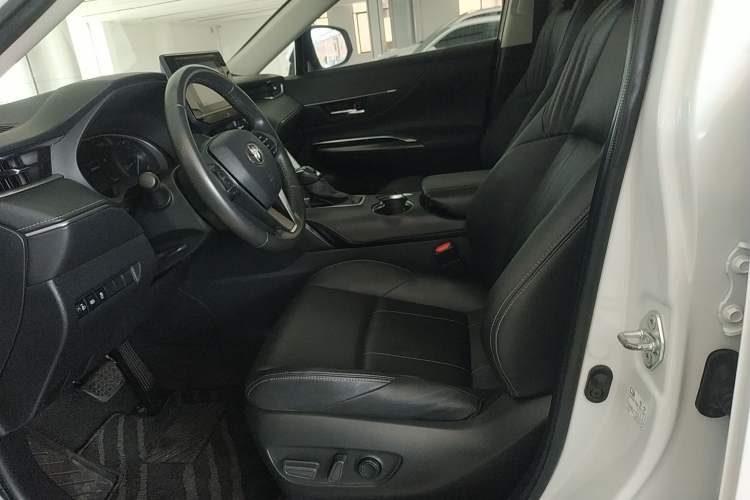 Used Toyota Harrier 2022 2.0L CVT Two-Wheel Drive Luxury Edition Left Front Seat