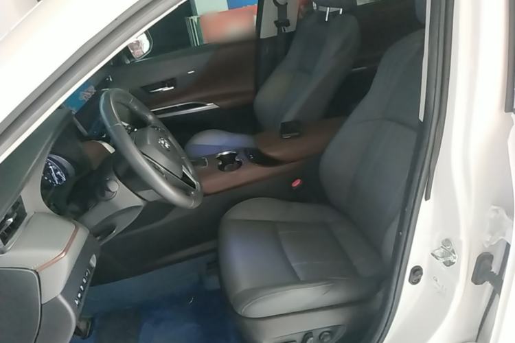 Used Toyota Harrier 2022 2.0L CVT Two-Wheel Drive Deluxe Edition Left Front Seat