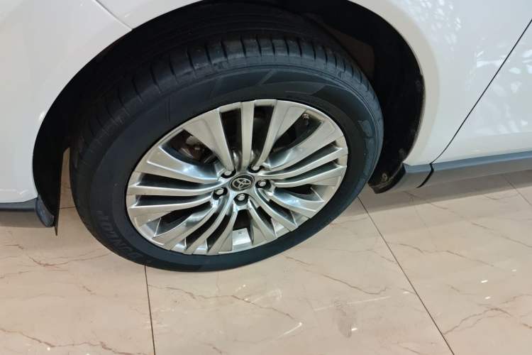 Used Toyota Harrier 2022 2.0L CVT Two-Wheel Drive Deluxe Edition Left Front Wheel Hub