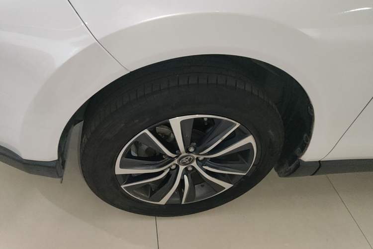 Used Toyota Harrier 2022 2.0L CVT Two-Wheel Drive Luxury Edition Left Front Wheel Hub