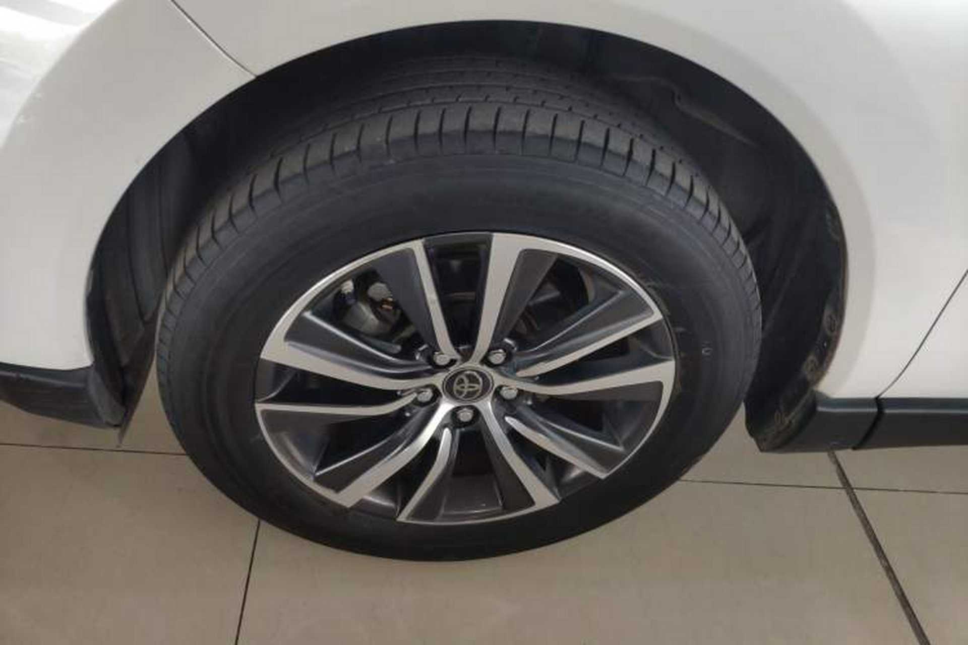 Used Toyota Harrier 2022 2.0L CVT Two-Wheel Drive Luxury Edition Left Front Wheel Hub