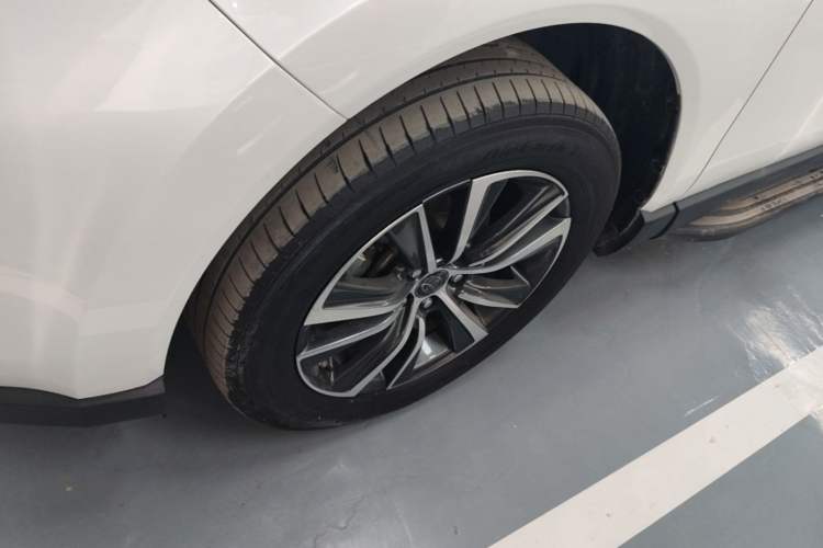 Used Toyota Harrier 2022 2.0L CVT Two-Wheel Drive Deluxe Edition Left Front Wheel Hub