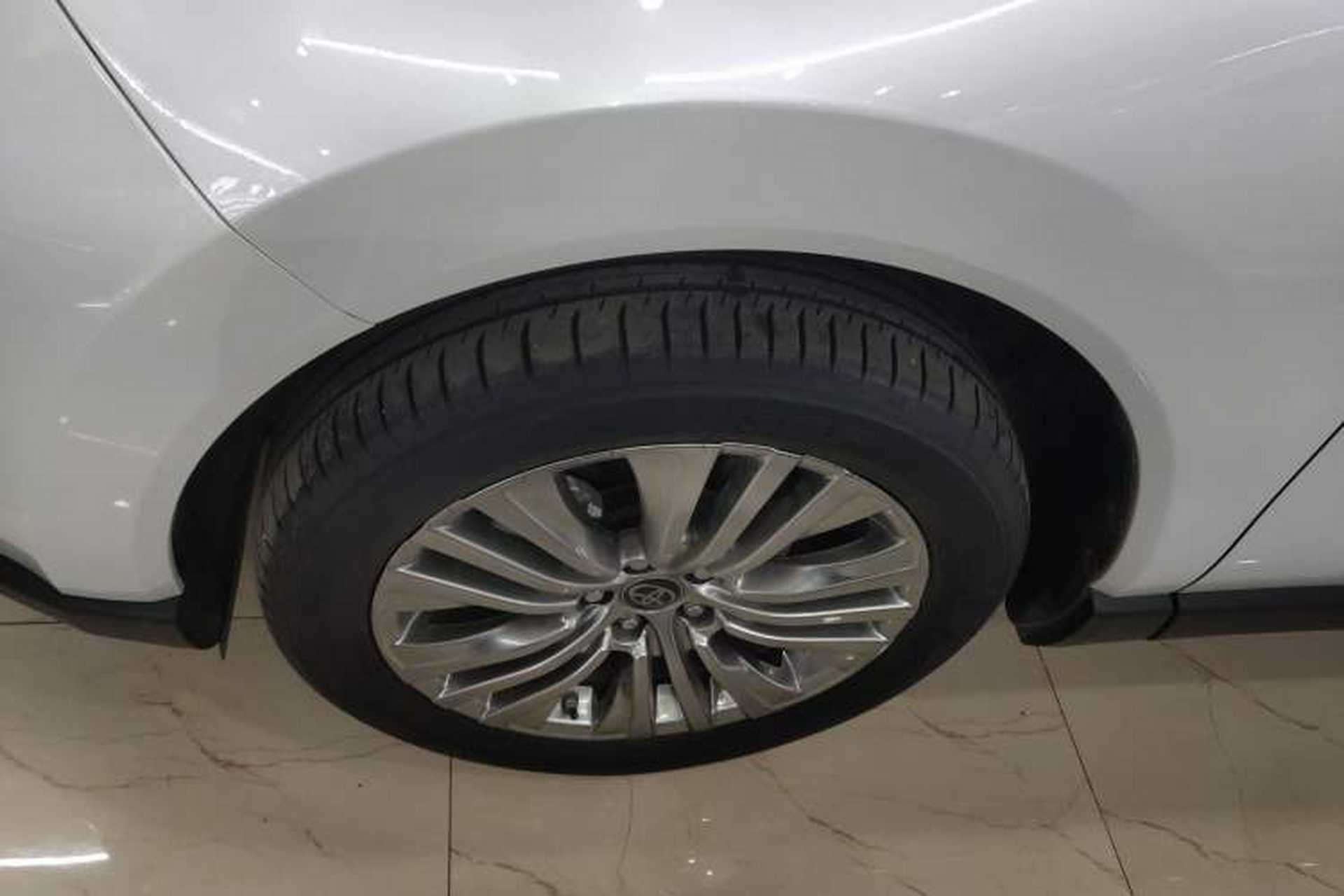 Used Toyota Harrier 2022 2.0L CVT Two-Wheel Drive Deluxe Edition Left Front Wheel Hub