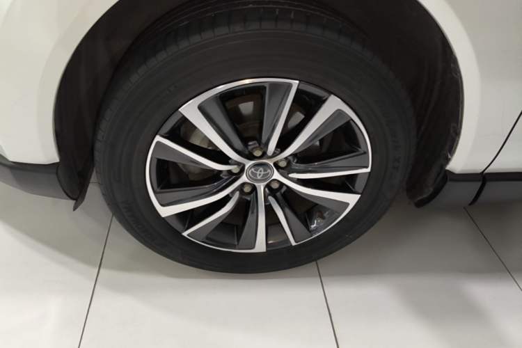 Used Toyota Harrier 2022 2.0L CVT Two-Wheel Drive Deluxe Edition Left Front Wheel Hub
