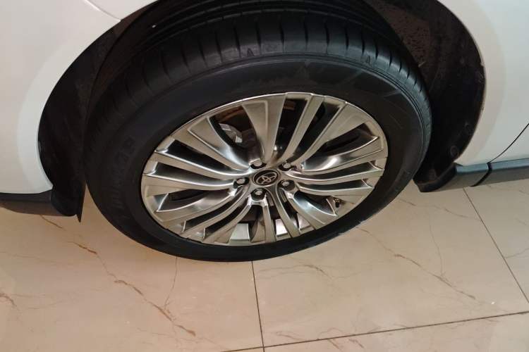 Used Toyota Harrier 2022 2.0L CVT Two-Wheel Drive Deluxe Edition Left Front Wheel Hub