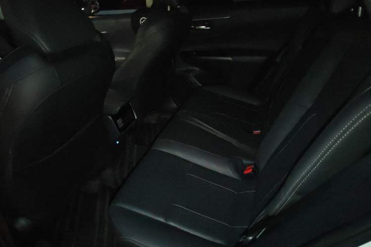 Used Toyota Harrier 2022 2.0L CVT Two-Wheel Drive Luxury Edition Left Rear Seat