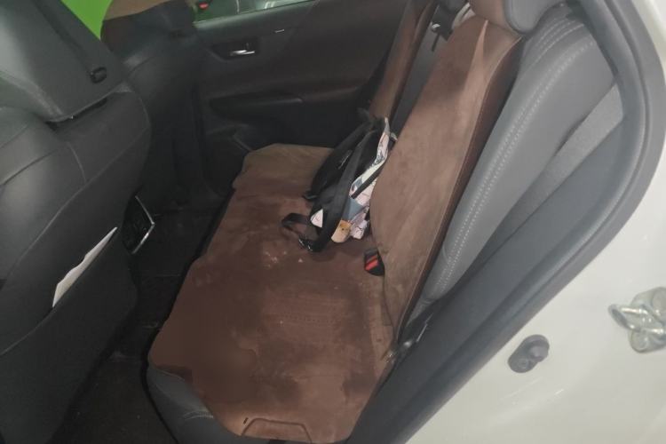 Used Toyota Harrier 2022 2.0L CVT Two-Wheel Drive Deluxe Edition Left Rear Seat