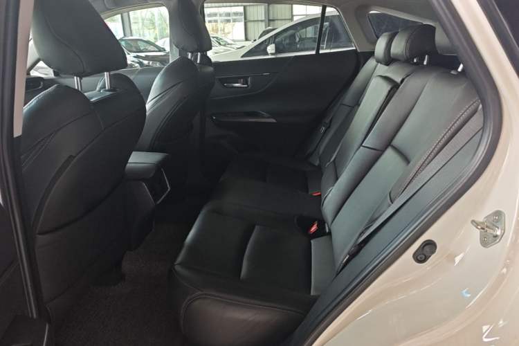Used Toyota Harrier 2022 2.0L CVT Two-Wheel Drive Entry Version Left Rear Seat