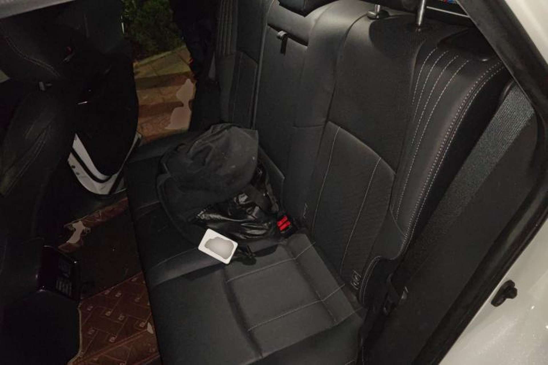 Used Toyota Harrier 2022 2.0L CVT Two-Wheel Drive Deluxe Edition Left Rear Seat