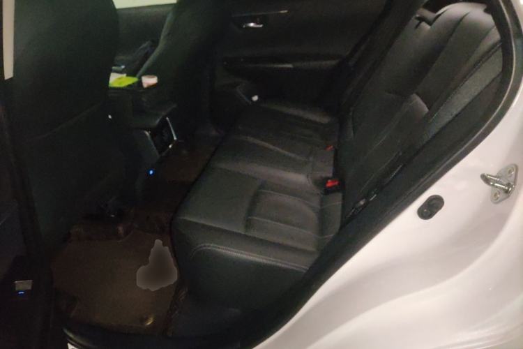 Used Toyota Harrier 2022 2.0L CVT Two-Wheel Drive Deluxe Edition Left Rear Seat