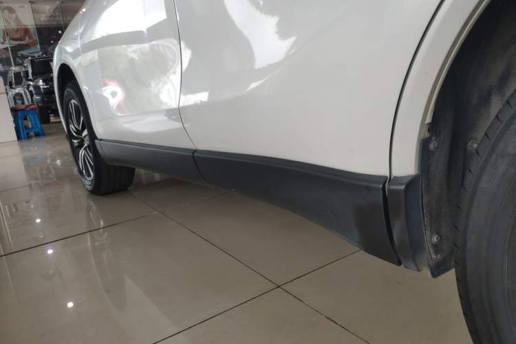 Used Toyota Harrier 2022 2.0L CVT Two-Wheel Drive Luxury Edition Left Side Sill
